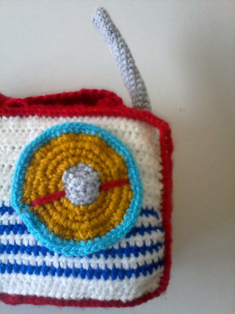 Radio en crochet doudou