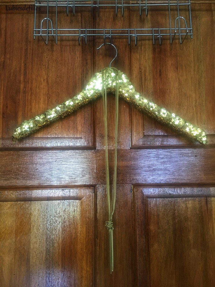 Collier-noeud-lubiesdefilles1